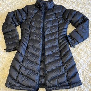 Dark grey Patagonia jacket puffer women’s small